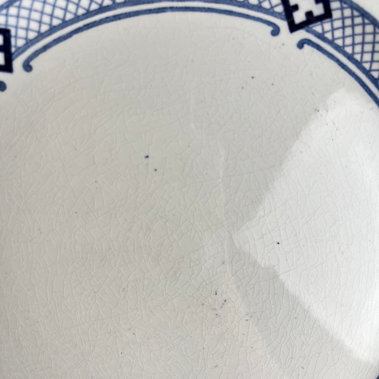 KG Lunéville earthenware round dish, "Jane" pattern, blue, 1890-1915