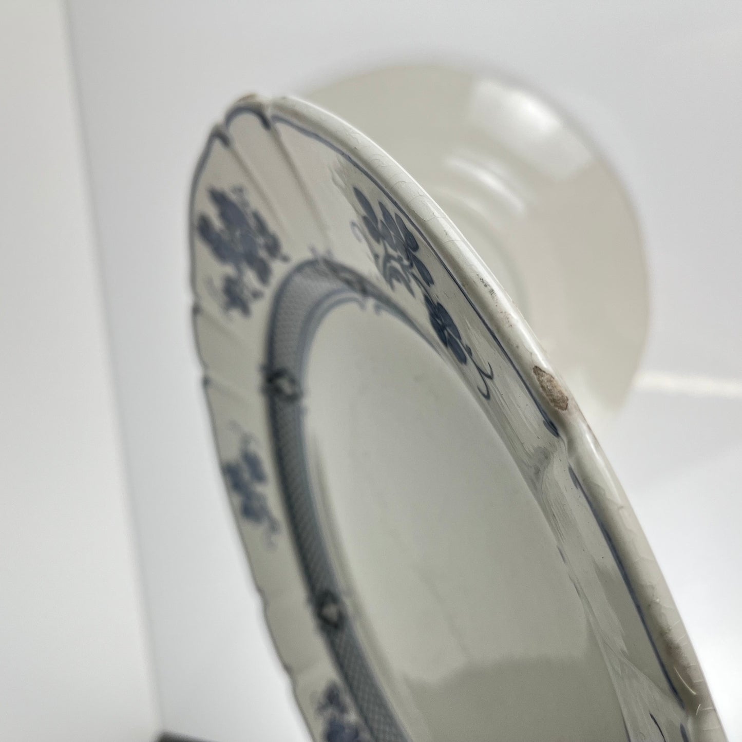 KG Lunéville earthenware round dish, "Jane" pattern, blue, 1890-1915
