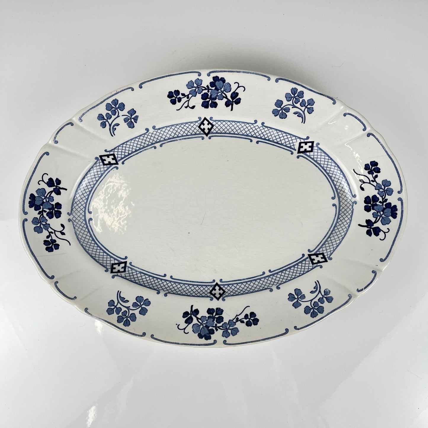 Plat ovale Terre de Fer  KG Lunéville, modele "Jane", bleu, 1890-1915