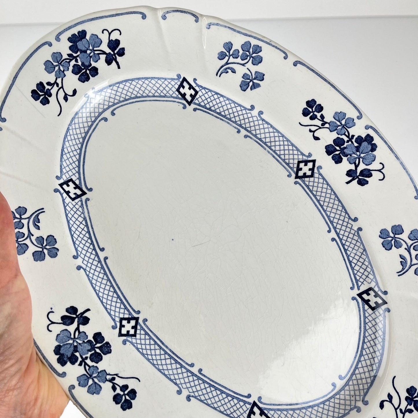 Plat ovale Terre de Fer  KG Lunéville, modele "Jane", bleu, 1890-1915