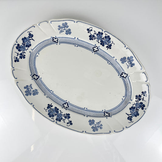 Grand Plat ovale Terre de Fer  KG Lunéville, modele "Jane", bleu, 1890-1915