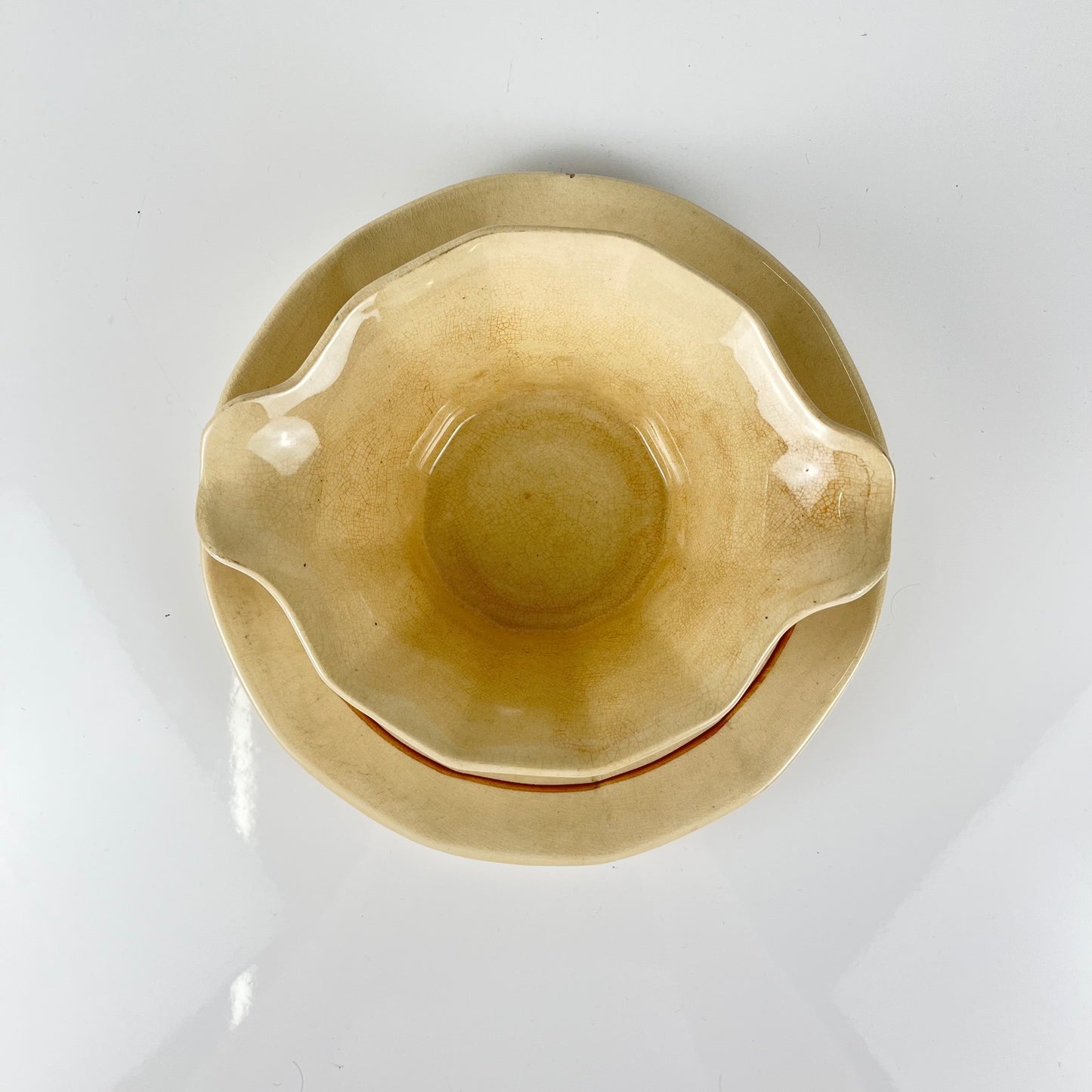Sarreguemines gravy boat with floral pattern, first half of the 20th century