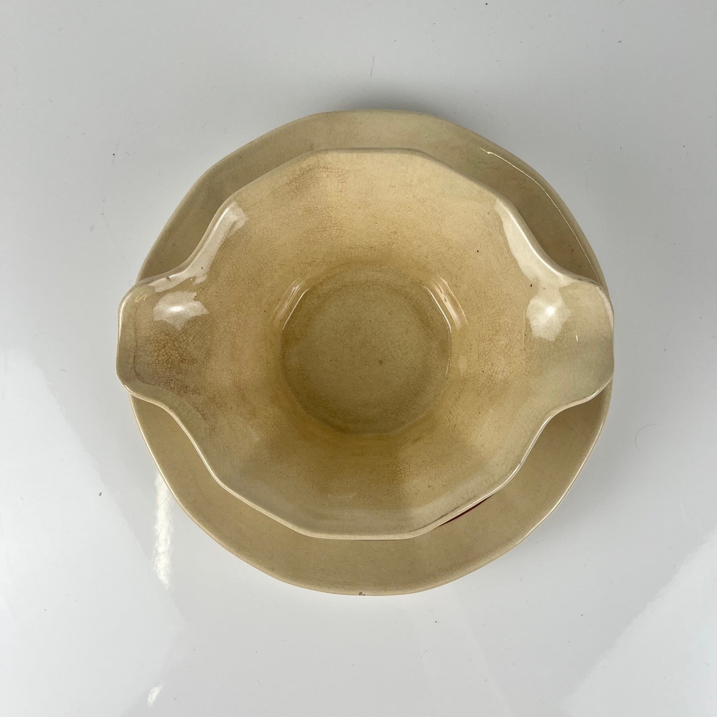 Sarreguemines gravy boat with floral pattern, first half of the 20th century