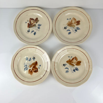 Set of 4 Sarreguemines Dinner Plates, floral pattern, first half of the 20th century