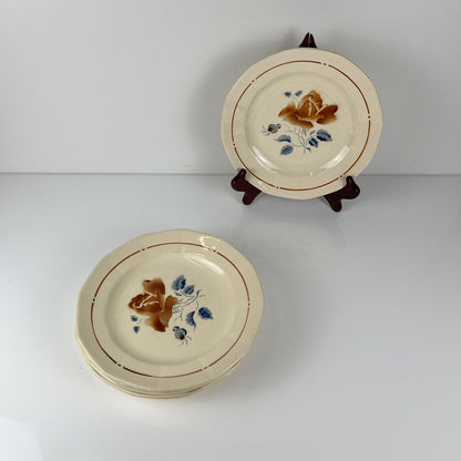 Set of 6 Sarreguemines Dinner Plates with floral pattern, first half of the 20th century