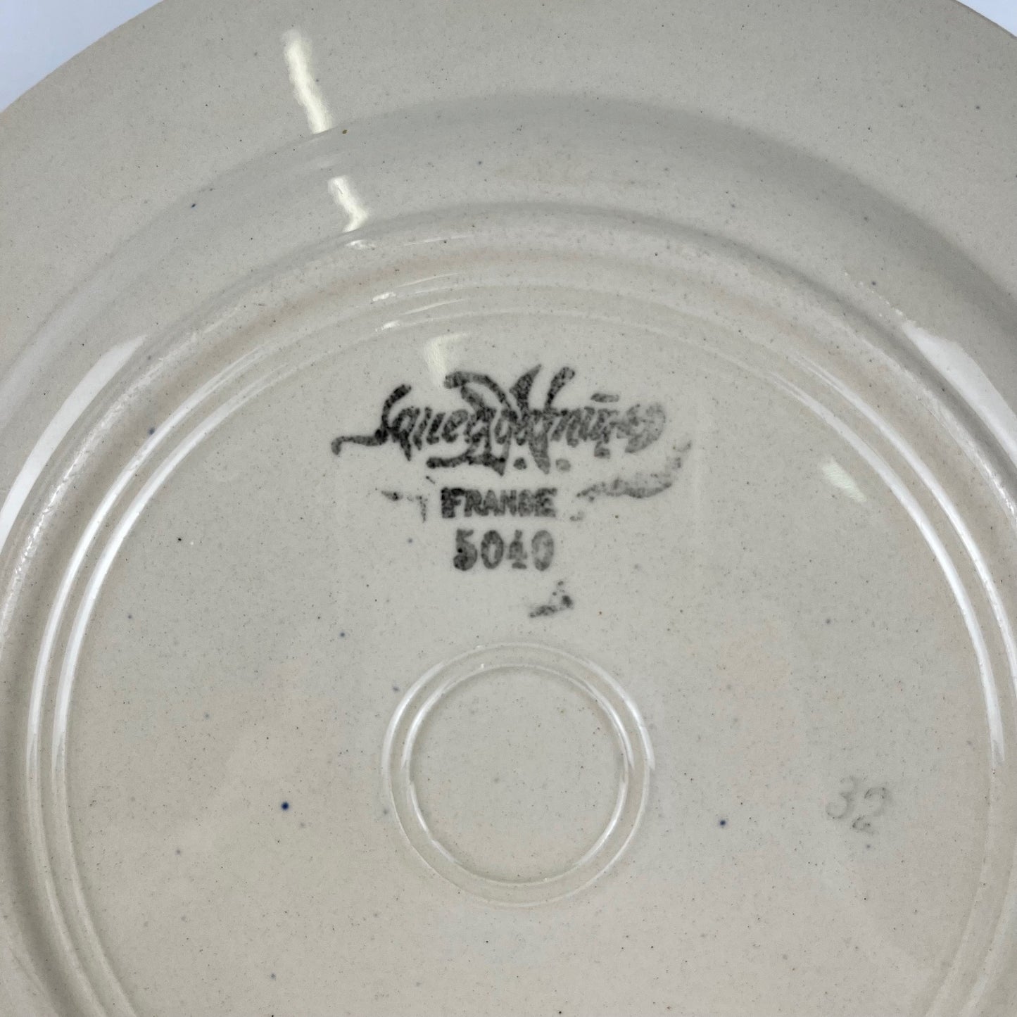 Set of 6 Sarreguemines Dinner Plates with floral pattern, first half of the 20th century