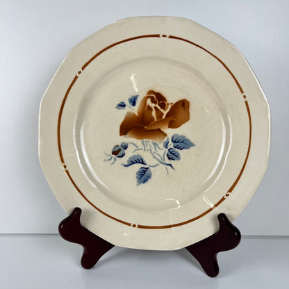 Set of 4 Sarreguemines dessert plates with floral motif, first half of the 20th century