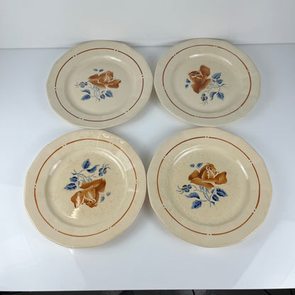 Set of 4 Sarreguemines dessert plates with floral motif, first half of the 20th century