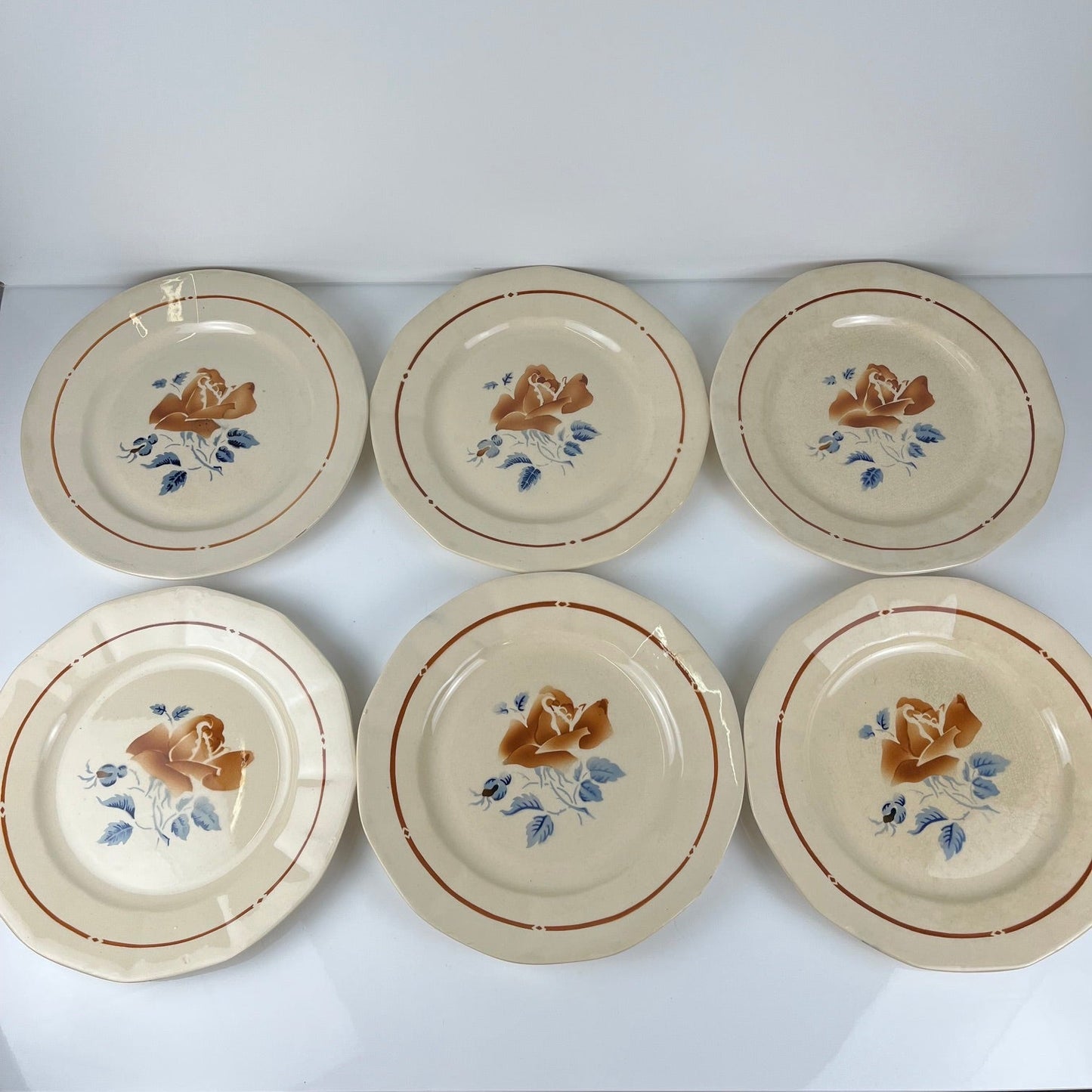 Set of 6 Sarreguemines dessert plates with floral pattern, first half of the 20th century