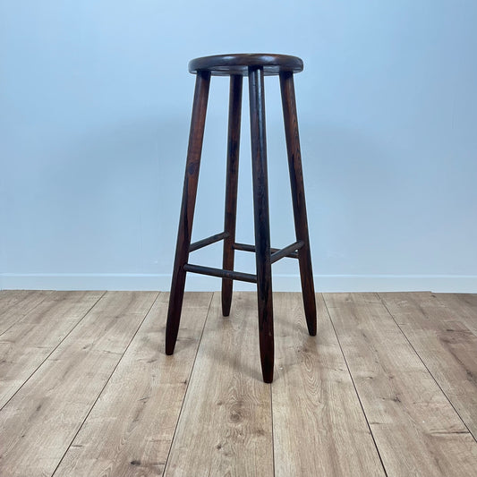 Brutalist Bar Stool in Stained Oak