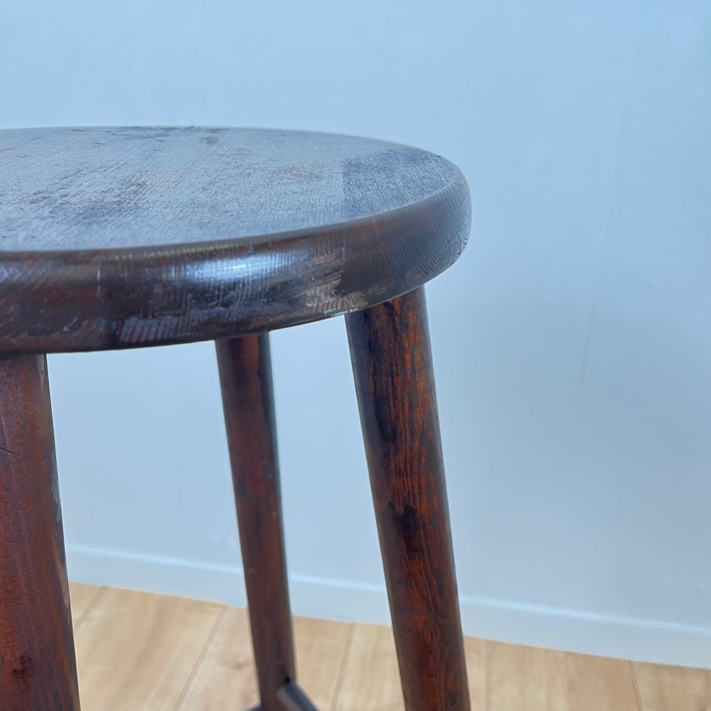 Brutalist Bar Stool in Stained Oak