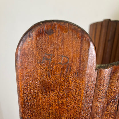 Undulating screen with pine slats, 1930