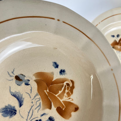 Set de 6 Assiettes creuses Sarreguemines motif fleur , première moitié du XXe siècle