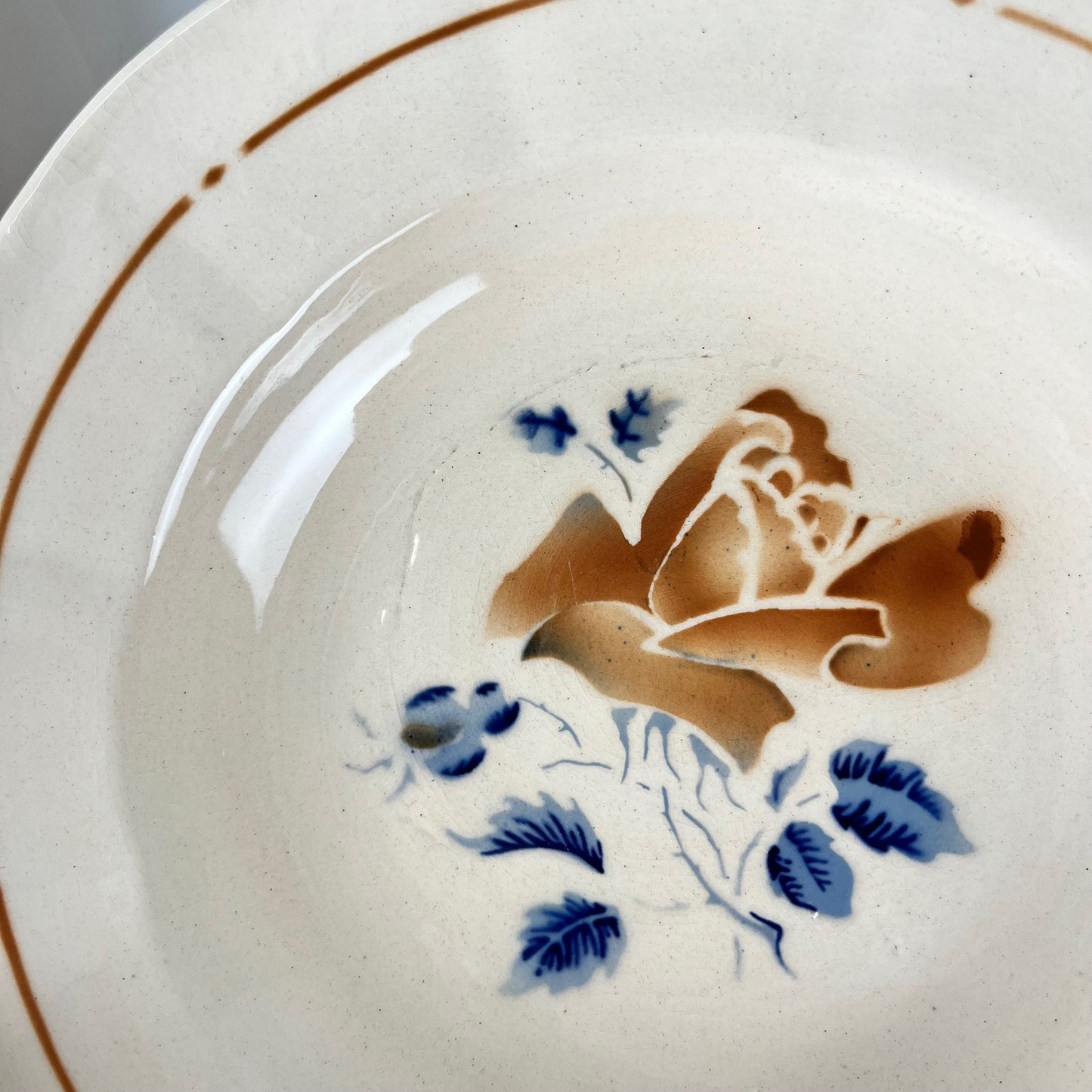 Set de 6 Assiettes creuses Sarreguemines motif fleur , première moitié du XXe siècle