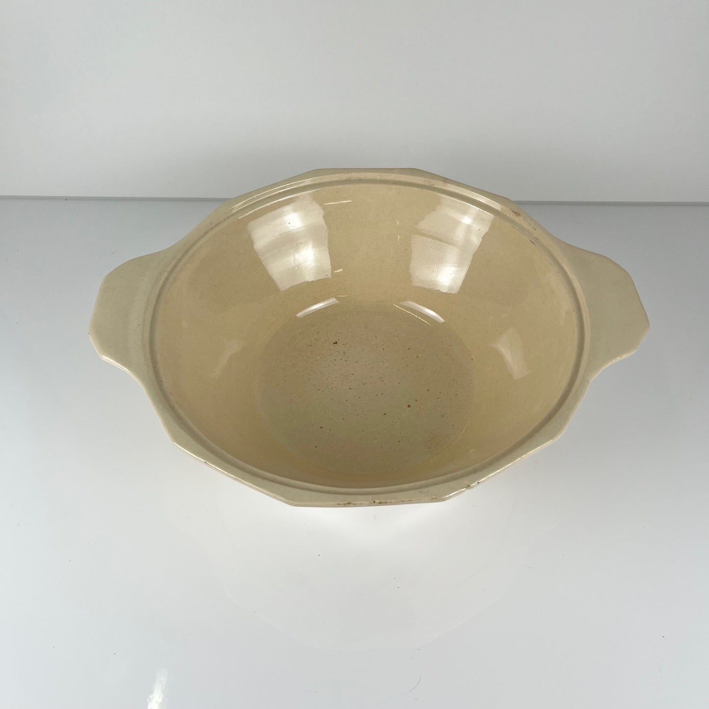 Saladier / Soupière sans couvercle  Sarreguemines motif fleur , première moitié du XXe siècle
