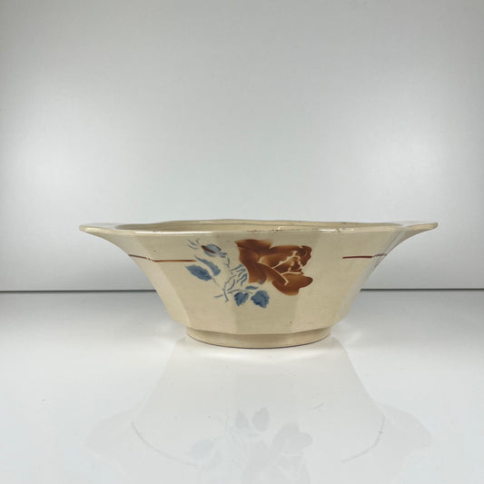 Saladier / Soupière sans couvercle  Sarreguemines motif fleur , première moitié du XXe siècle