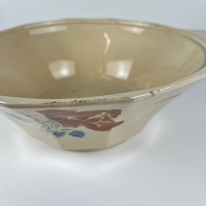 Saladier / Soupière sans couvercle  Sarreguemines motif fleur , première moitié du XXe siècle