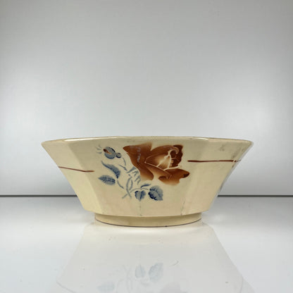 Saladier Sarreguemines motif fleur , première moitié du XXe siècle