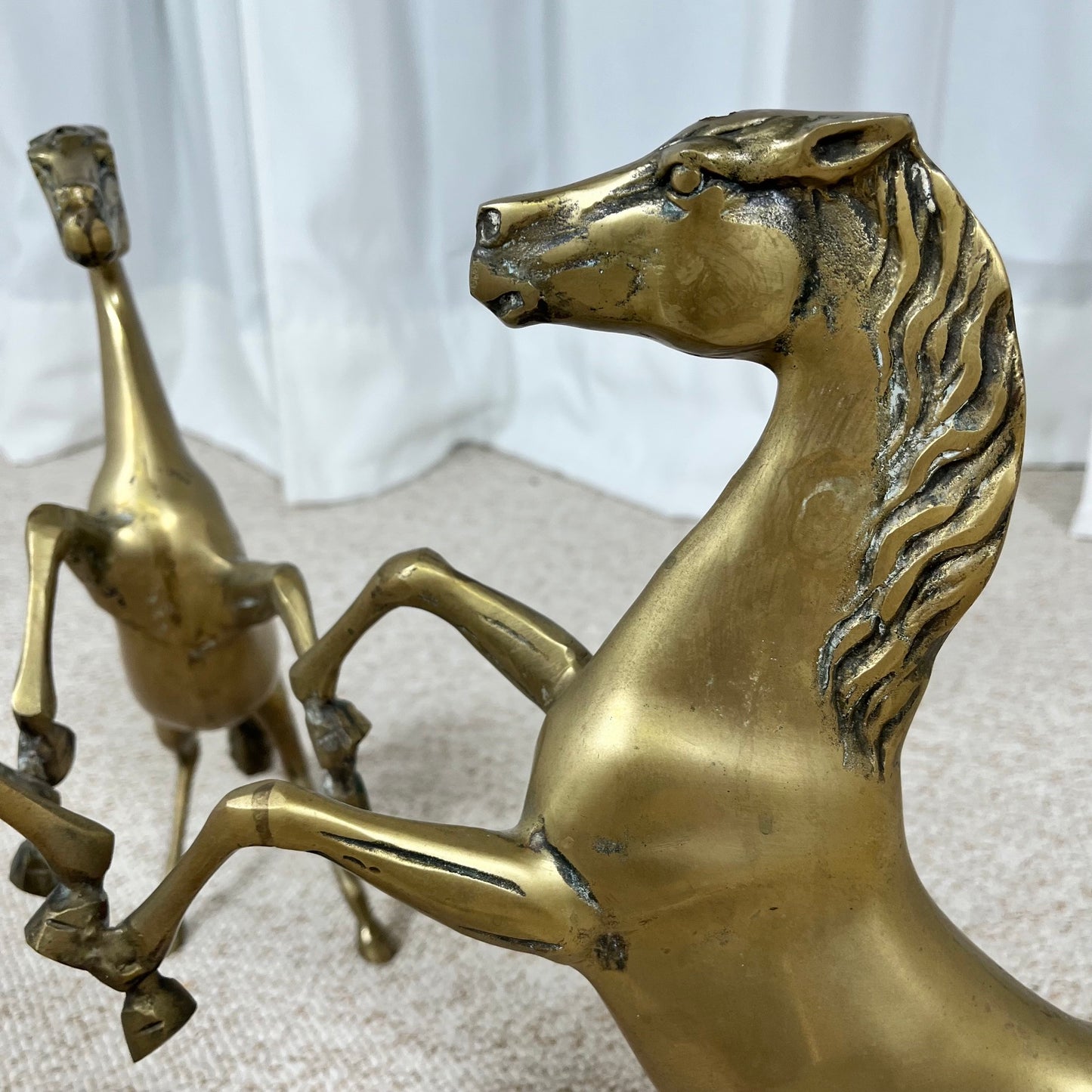 Hollywood Regency style coffee table, 6 patinated brass horses & glass top, 1970