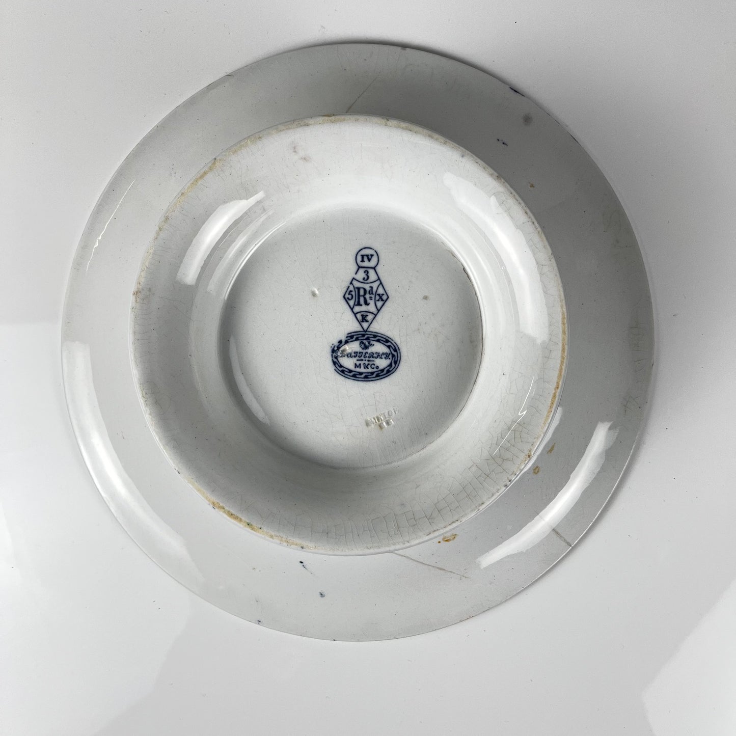 Compotier bas sur piédouche "Butterfly" bleu par Minton & co, Angleterre, XIXe