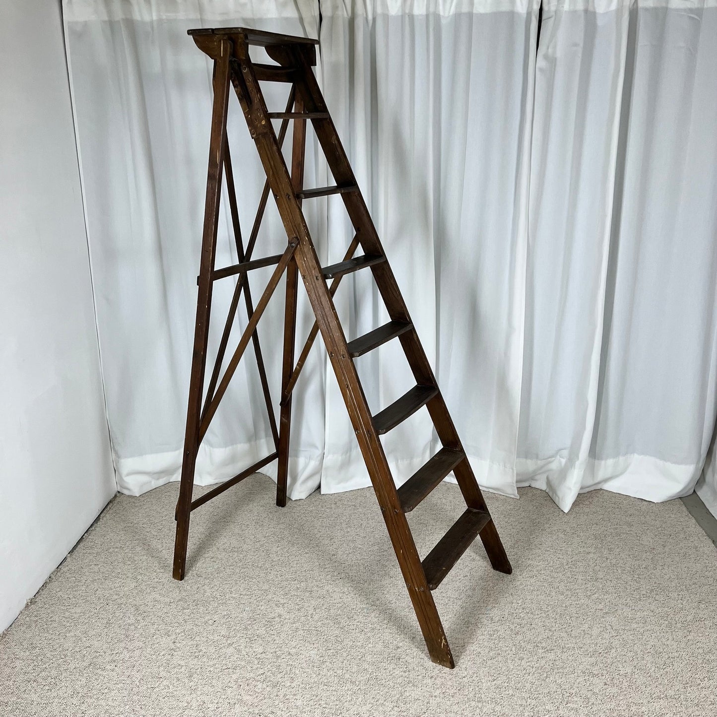Large wooden painter's stepladder, patinated, 20th century.