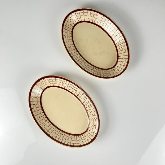 Duo de ravier Longchamp modele "Colmar", motif géométrique 1930