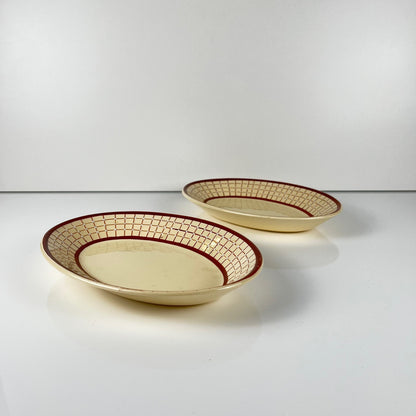Duo de ravier Longchamp modele "Colmar", motif géométrique 1930