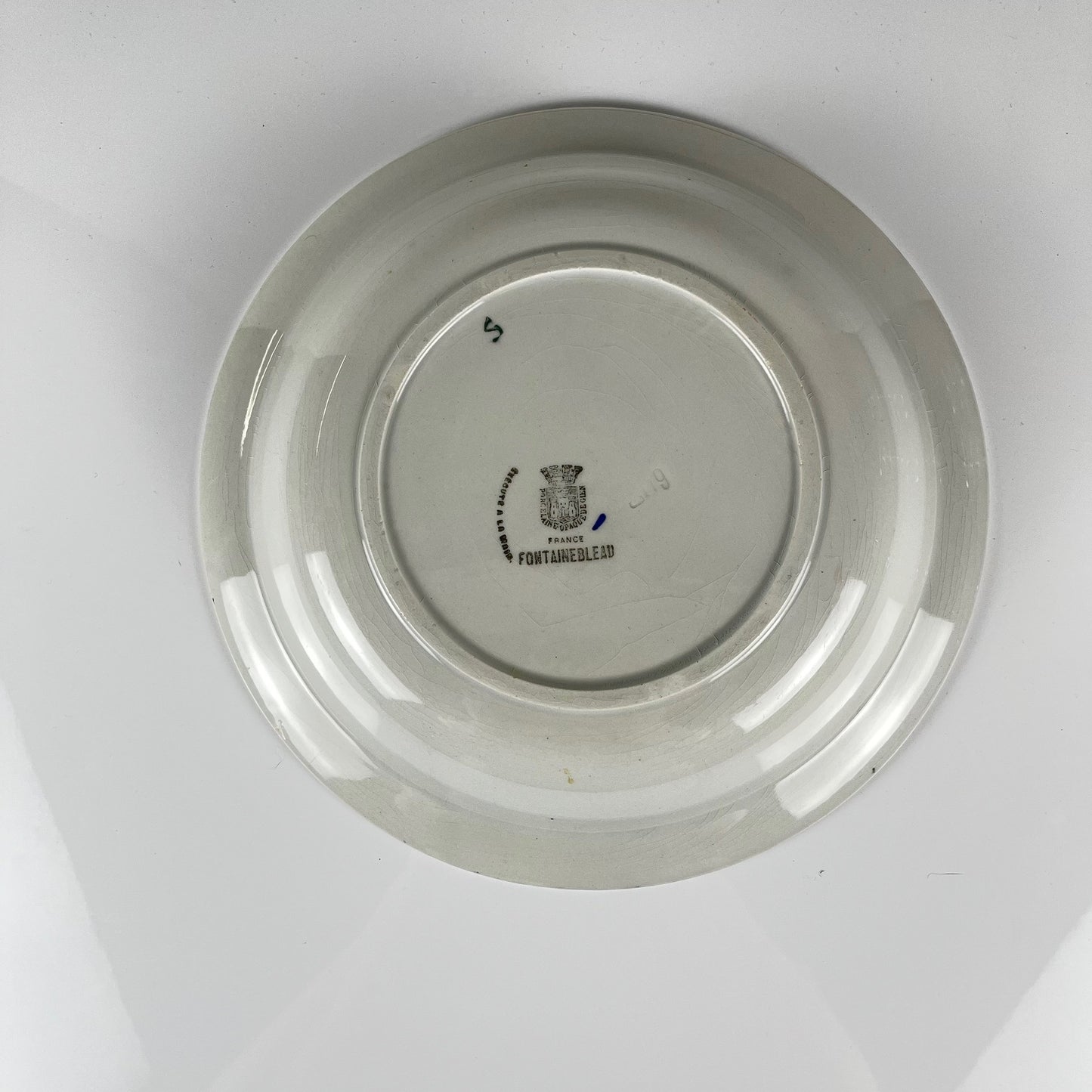 Saladier en porcelaine "Fontainebleau" de Gien, début XXe