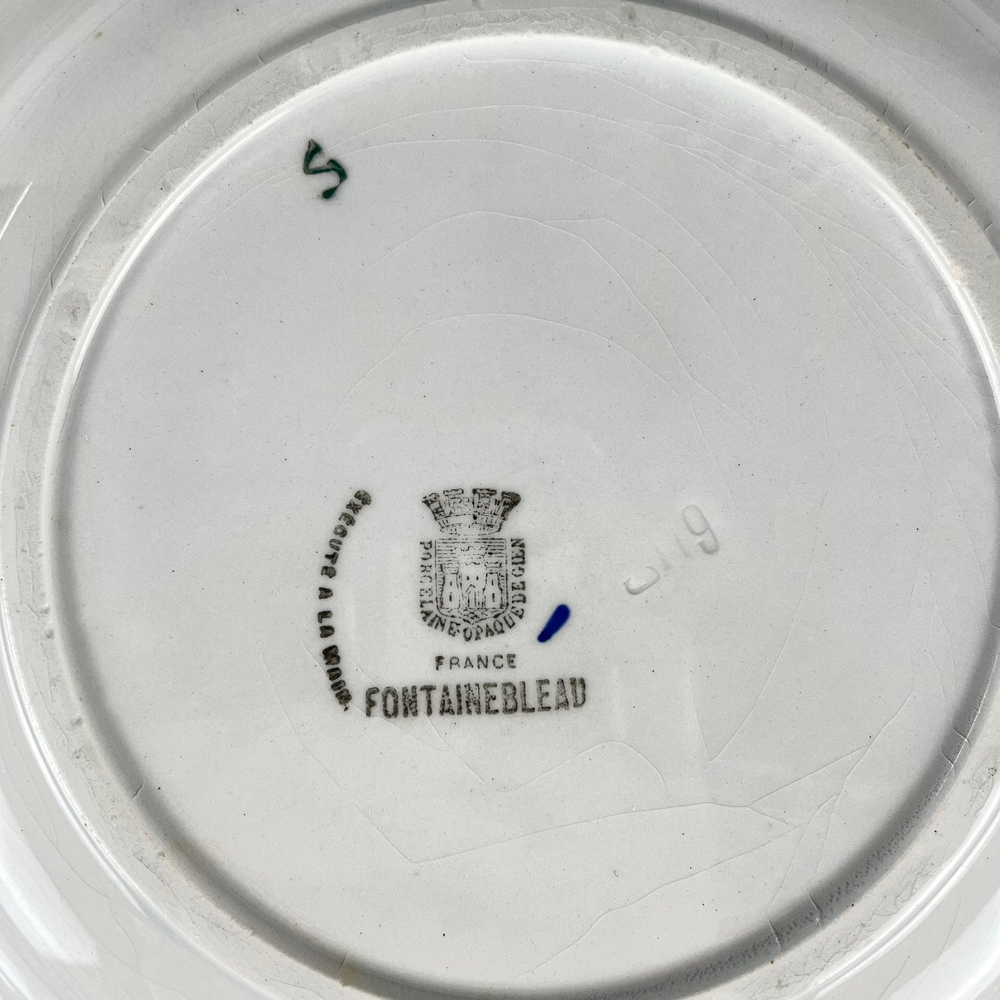 Saladier en porcelaine "Fontainebleau" de Gien, début XXe
