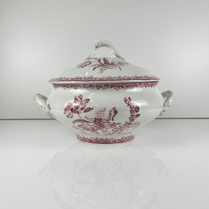 Sarreguemines tureen, "Fontange" model, red, 1918-1950