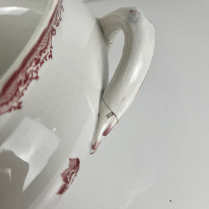 Sarreguemines tureen, "Fontange" model, red, 1918-1950