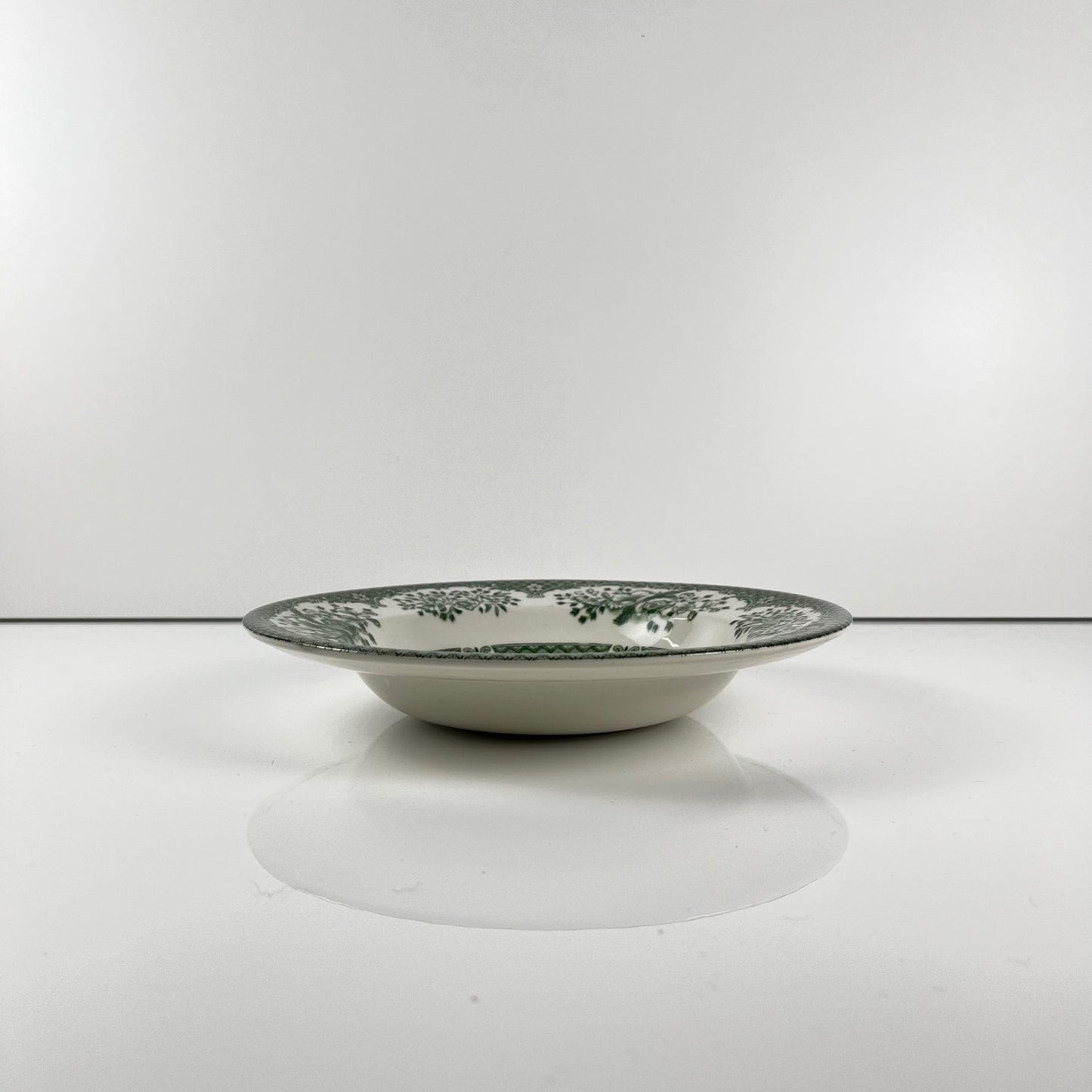2 assiettes creuses anciennes faïence anglaise verte, fin XIXe