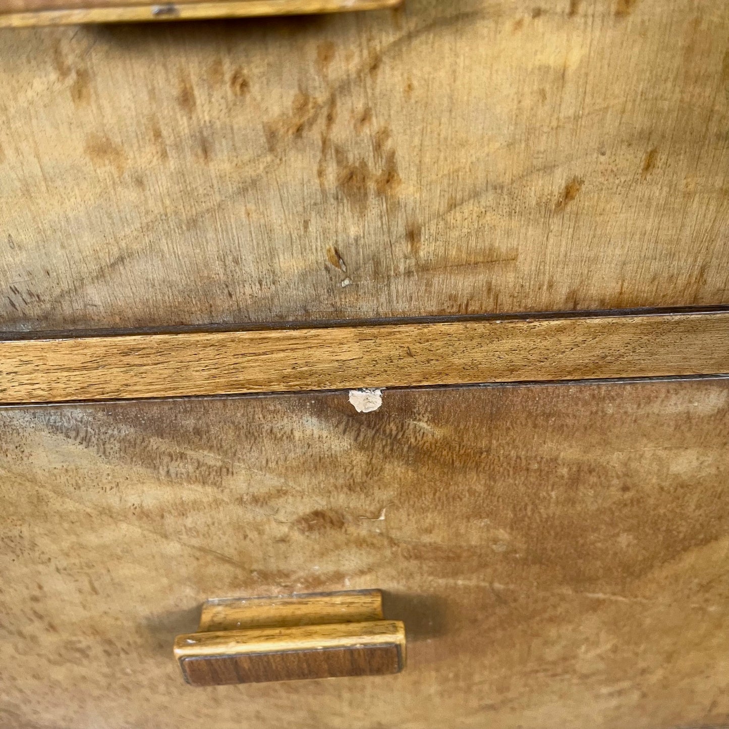 Rare Commode haute / semainier en noyer flammé art deco, 1930/1940