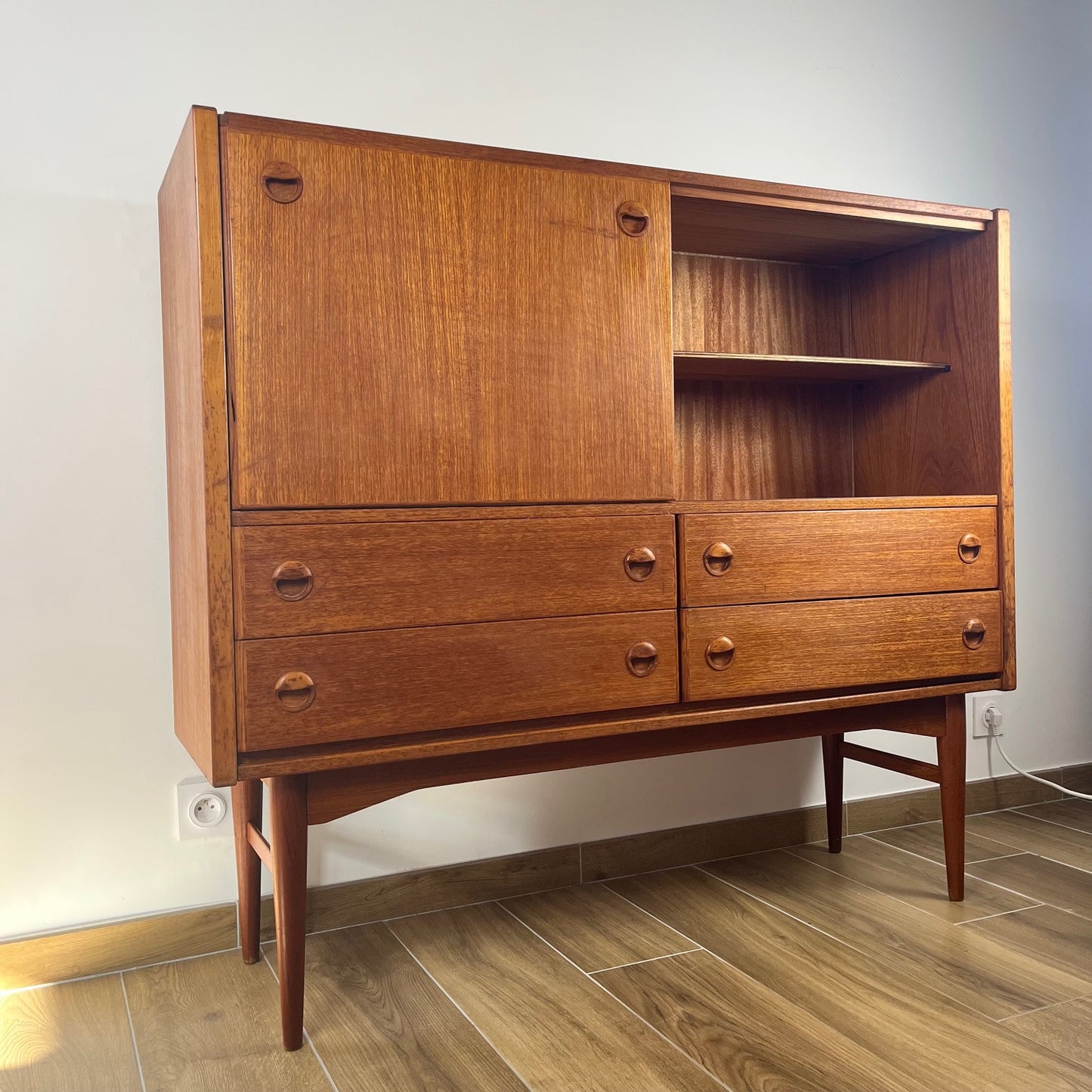 Buffet haut style scandinave en Teck, 1960