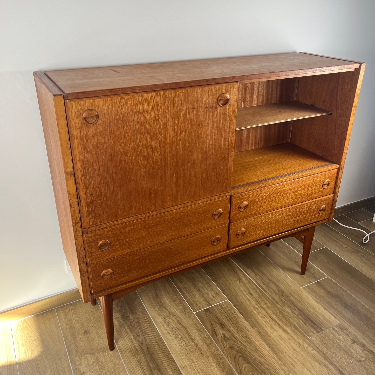 Buffet haut style scandinave en Teck, 1960