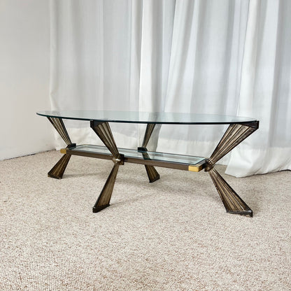 Table basse vintage italienne en verre, Métal couleur chrome & laiton , style Hollywood regency, Années 70