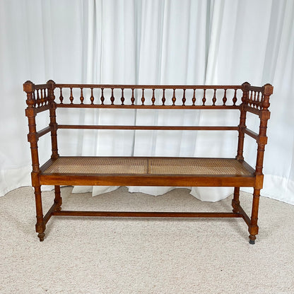 Banquette ancienne de style Louis XIII bois tourné cannage fin XIXe-début XXe