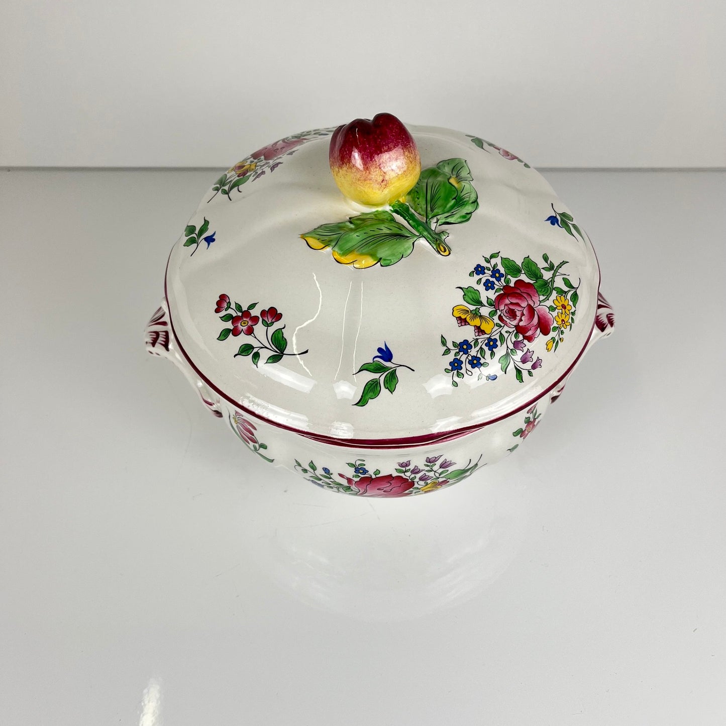 Petite Soupière KG Lunéville, modele "Réverbère" , motif rose