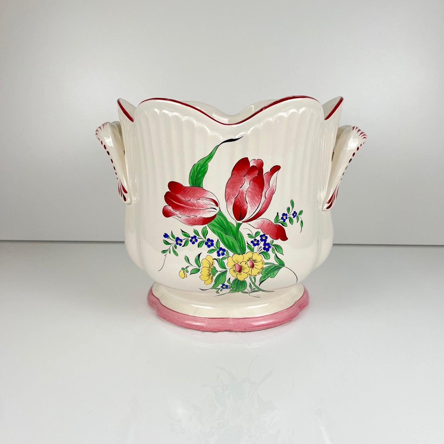 Grand cache pot KG Lunéville, modele "Réverbère" , motif rose