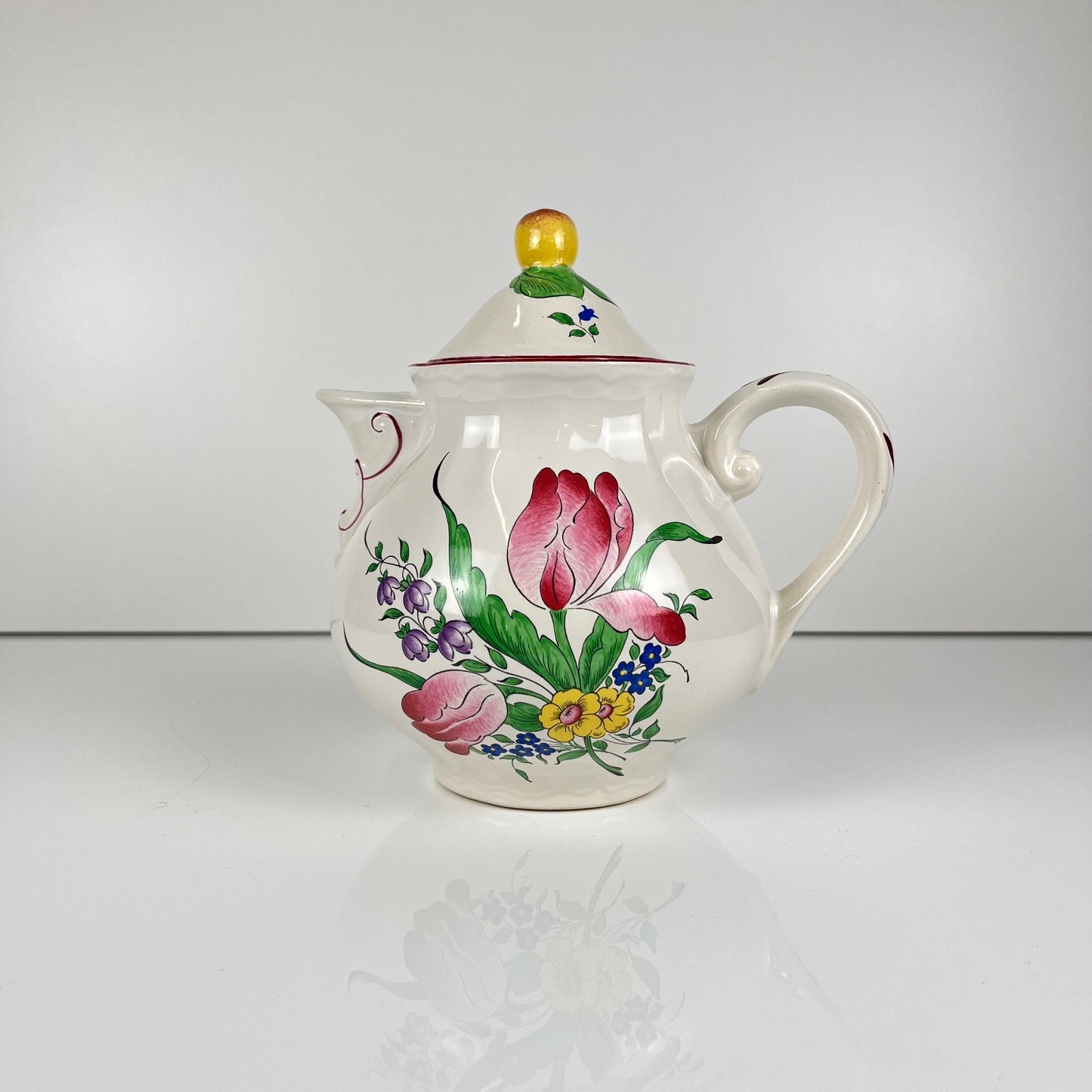 Petite théière KG Lunéville, modele "Réverbère" , motif tulipe
