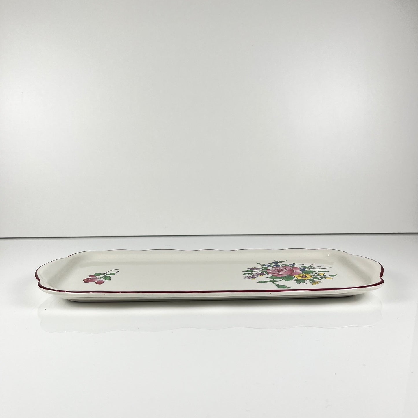 KG Lunéville cake platter, "Réverbère" model, rose pattern