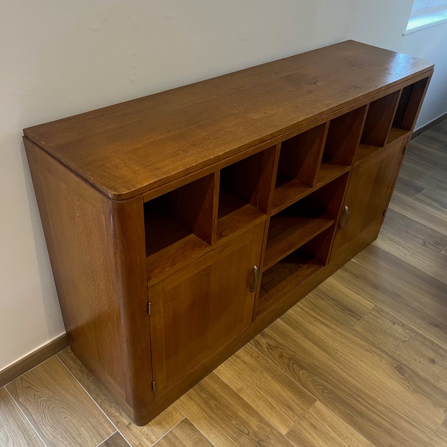 Buffet d'après guerre/ époque reconstruction en chêne , 1940/50