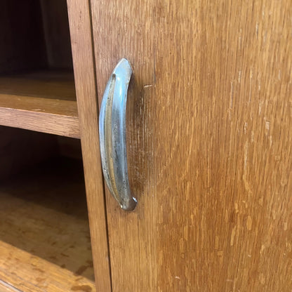 Buffet d'après guerre/ époque reconstruction en chêne , 1940/50