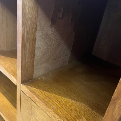 Buffet d'après guerre/ époque reconstruction en chêne , 1940/50