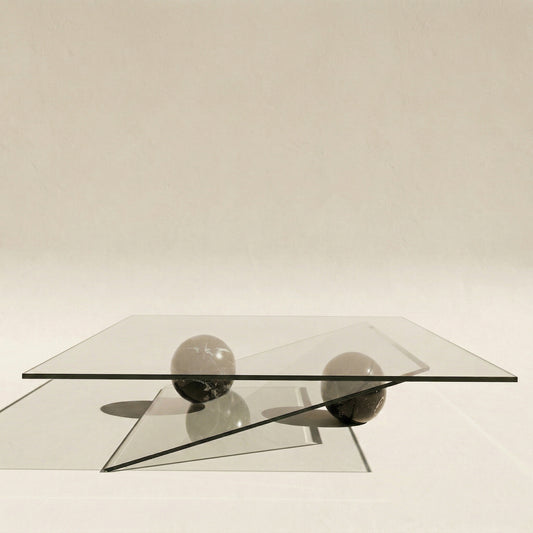 Table basse asymétrique roche bobois en verre et marbre, par Maurice Barilone, 1980/90