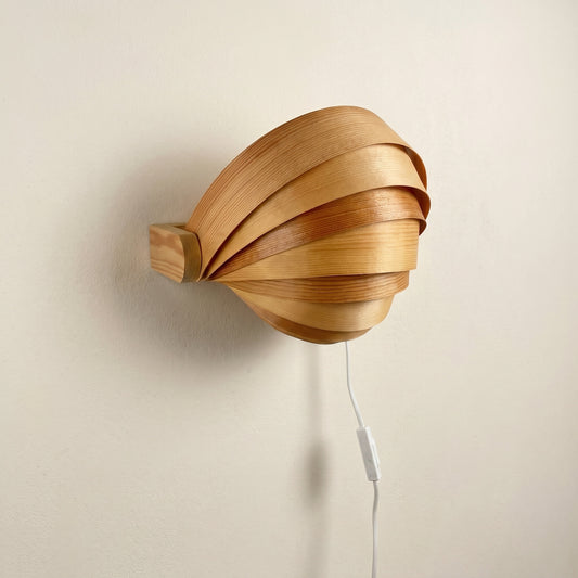 Translandia wall lamp in pine, Denmark, 1960-70