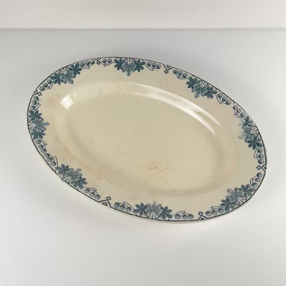 "Tunis" oval dish by Longwy, late 19th century.